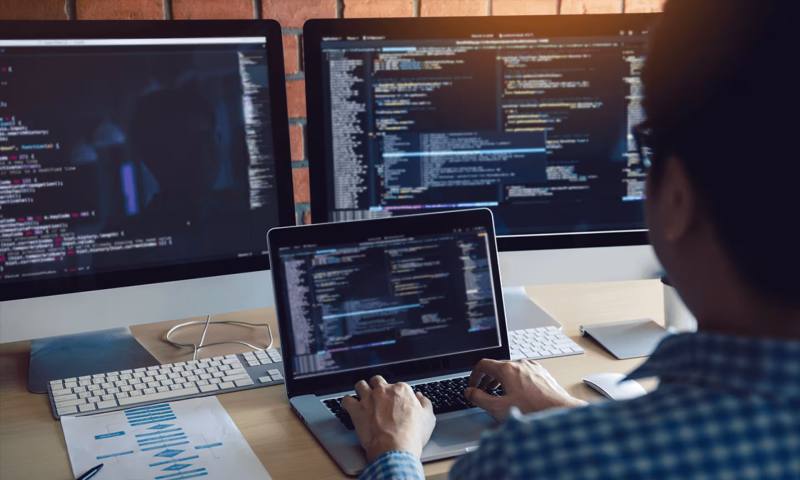 数据科学选型:R与Python如何赋能临朐县网站建设?